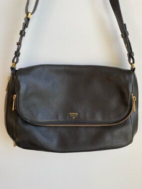 Fossil Pebbled Leather Medium Flap Fold Over Preston Crossbody Bag
